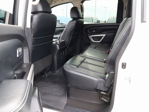 Used 2018 Nissan Titan PRO-4X image 22