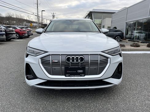 Certified 2022 Audi e-tron Prestige image 2
