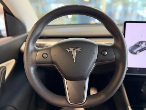 Used 2021 Tesla Model Y Performance AWD/4WD image 24