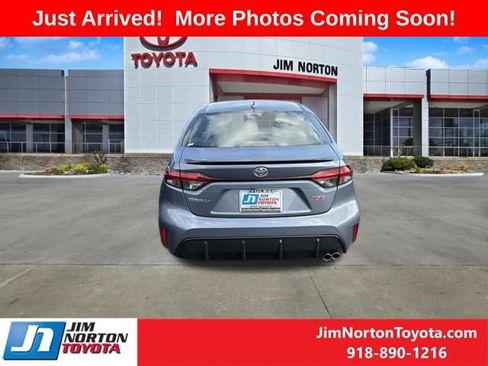 Used 2025 Toyota Corolla XSE FWD image 5