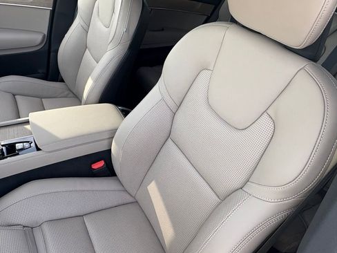 New 2026 Volvo XC90 B6 Ultra w/ Protection Package AWD/4WD image 28