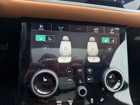 Used 2020 Land Rover Range Rover Velar R-Dynamic HSE image 30