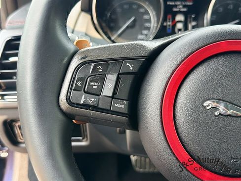 Used 2015 Jaguar F-TYPE R RWD image 13
