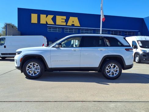 Used 2022 Jeep Grand Cherokee Limited image 5