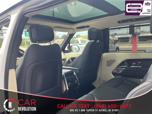 Used 2022 Land Rover Range Rover Long Wheelbase SE AWD/4WD image 34