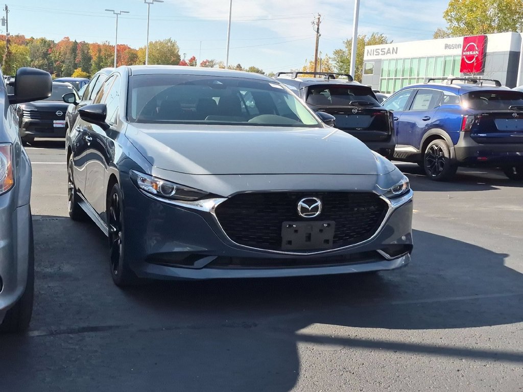 Used 2023 MAZDA MAZDA3 s FWD image 1