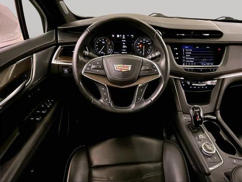 Used 2020 Cadillac XT5 Premium Luxury w/ Platinum Package AWD/4WD image 5