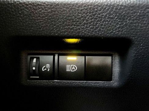 Used 2023 Toyota RAV4 LE image 32