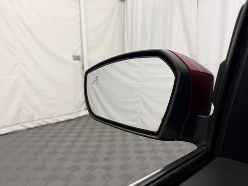 Used 2017 Ford Escape SE w/ SE Leather Comfort Package FWD image 13
