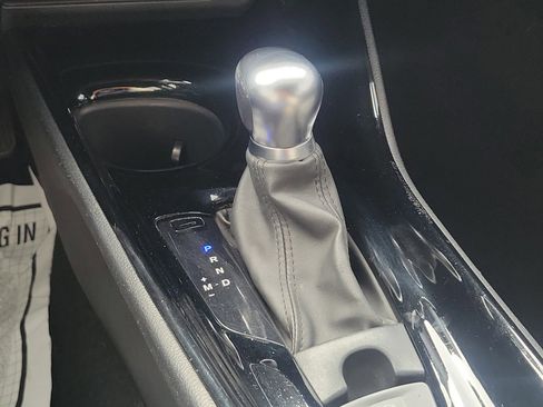 Used 2021 Toyota C-HR XLE FWD image 31