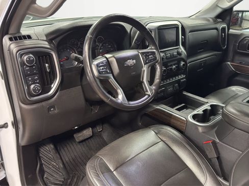 Used 2020 Chevrolet Silverado 1500 LT Trail Boss image 13