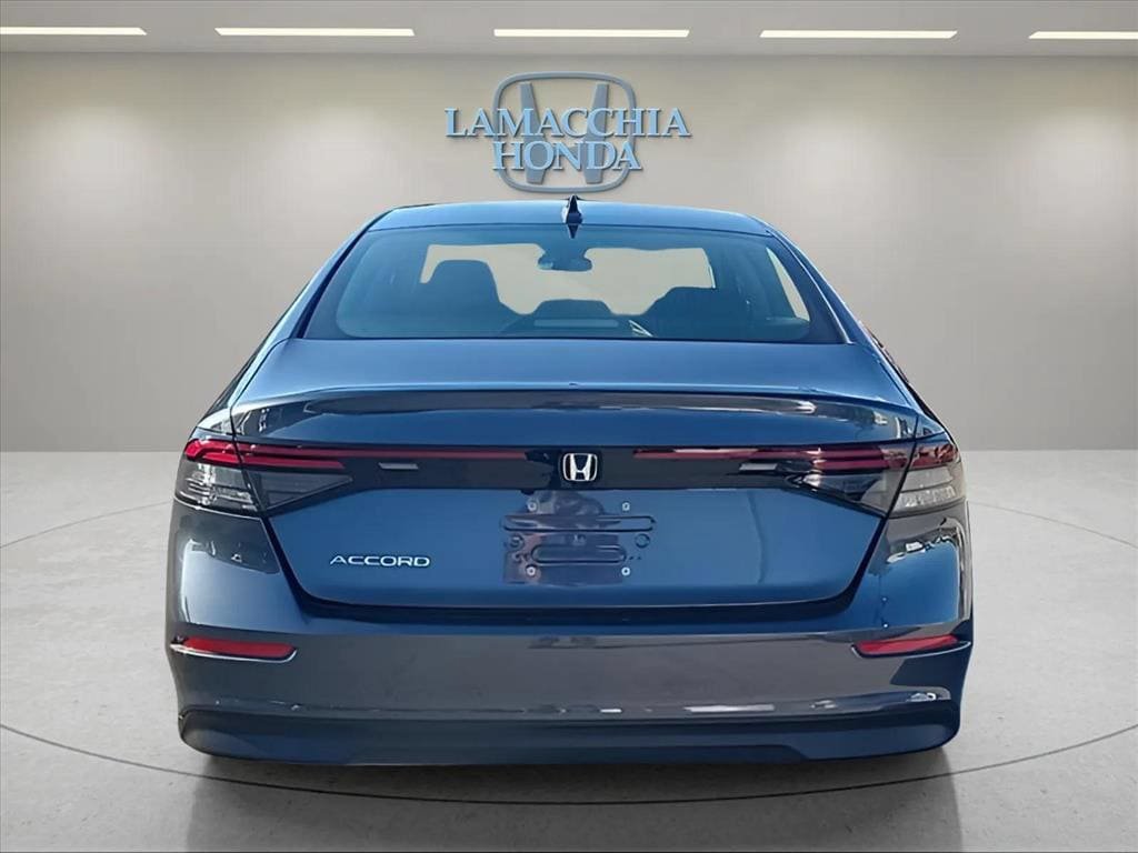 Used 2025 Honda Accord LX image 4