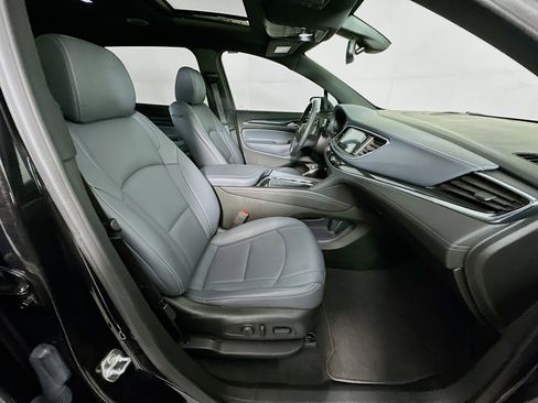 Used 2024 Buick Enclave Essence w/ Experience Buick Package image 34