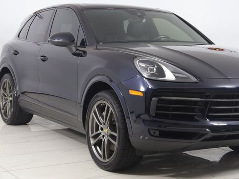 Used 2023 Porsche Cayenne Platinum Edition AWD/4WD image 45