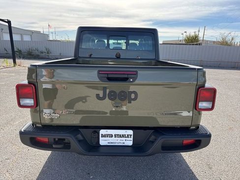 New 2026 Jeep Gladiator Sport AWD/4WD image 5