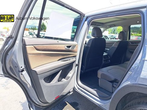 New 2026 Volkswagen Atlas SEL AWD/4WD image 24