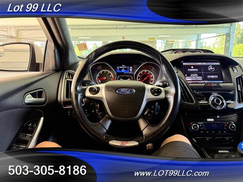 Used 2013 Ford Focus ST FWD image 36