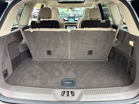 Certified 2024 Lincoln Aviator Reserve w/ Equipment Group 201A AWD/4WD image 9