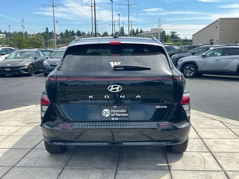Certified 2024 Hyundai Kona Limited FWD image 6