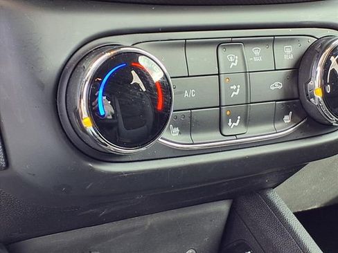 Used 2023 Chevrolet TrailBlazer LT image 5