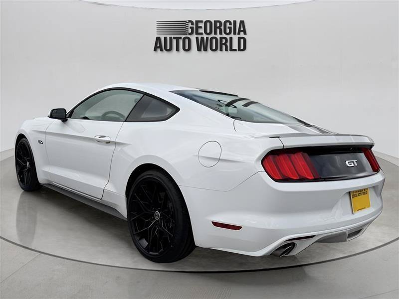 Used 2017 Ford Mustang GT RWD image 11