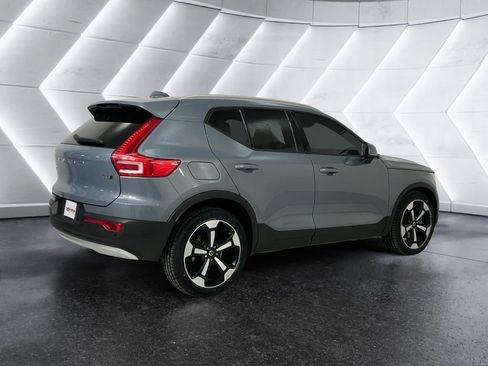 Used 2020 Volvo XC40 T5 Momentum AWD/4WD image 4