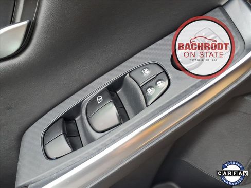 Used 2023 Nissan Sentra SR w/ SR Premium Package image 17