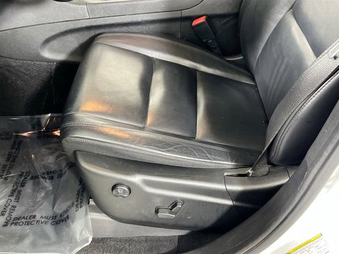 Used 2022 Jeep Grand Cherokee Limited image 17