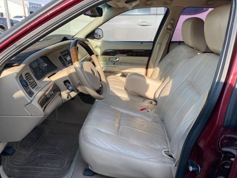 Used 2011 Mercury Grand Marquis LS RWD image 7