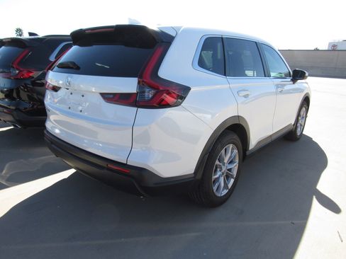 Used 2025 Honda CR-V EX-L image 3