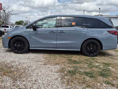 Used 2025 Honda Odyssey Sport-L image 2
