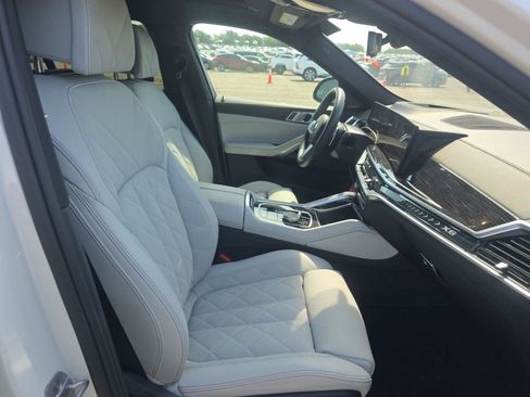 Used 2025 BMW X6 xDrive40i AWD/4WD image 4