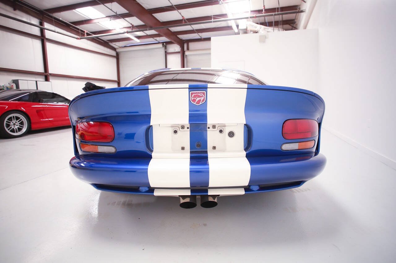 Used 1996 Dodge Viper GTS RWD image 5