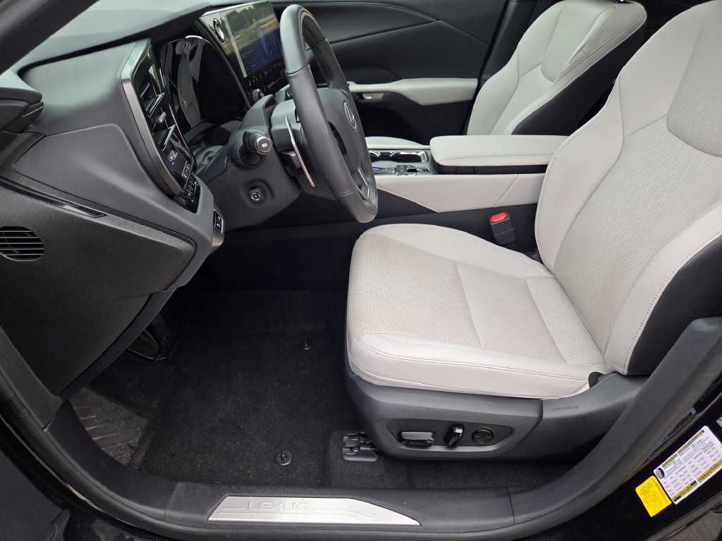 Certified 2023 Lexus RX 350 Premium Plus w/ Cold Area Package AWD/4WD image 8