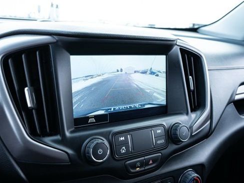 Used 2023 GMC Terrain AT4 image 28