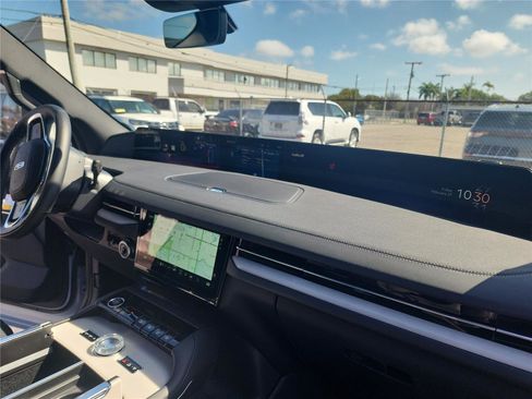 New 2026 Lincoln Navigator Reserve w/ Jet Appearance Package AWD/4WD image 30