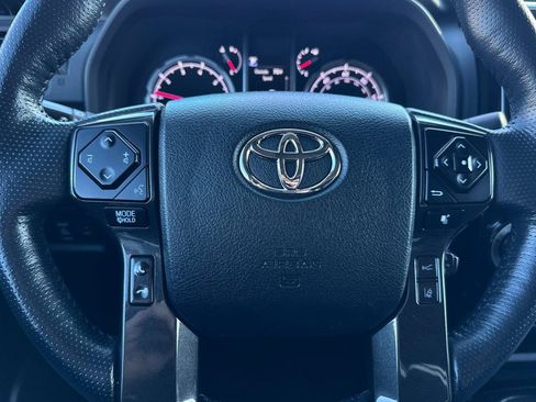 Used 2024 Toyota 4Runner TRD Off-Road Premium w/ Moonroof Package AWD/4WD image 27