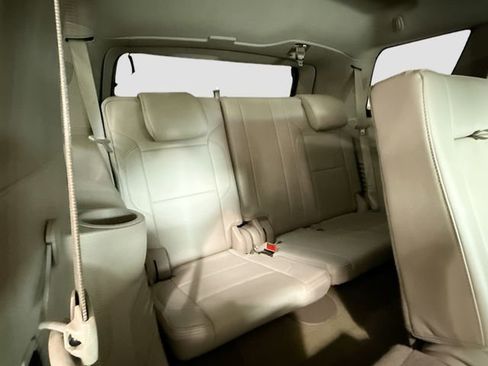 Used 2016 GMC Yukon Denali w/ Enhanced Security Package image 29