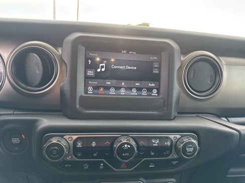 Used 2021 Jeep Wrangler Unlimited Sport image 42