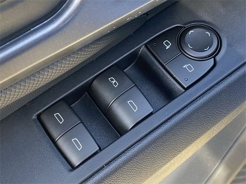 New 2026 Chevrolet Equinox EV RS image 22