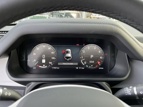 Certified 2025 Land Rover Defender 110 S image 21