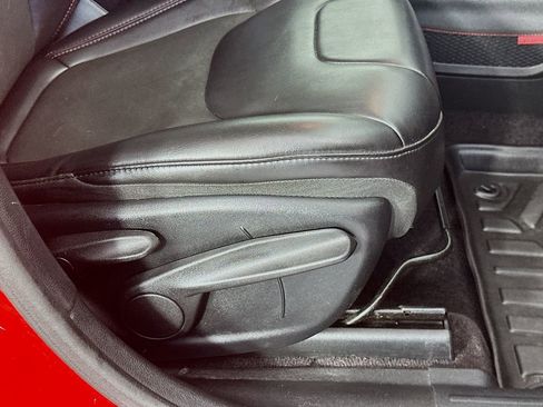 Used 2019 Jeep Cherokee Trailhawk w/ Comfort/Convenience Group image 23