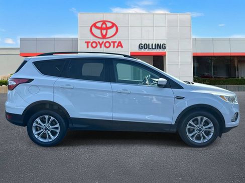 Used 2018 Ford Escape SE FWD image 6