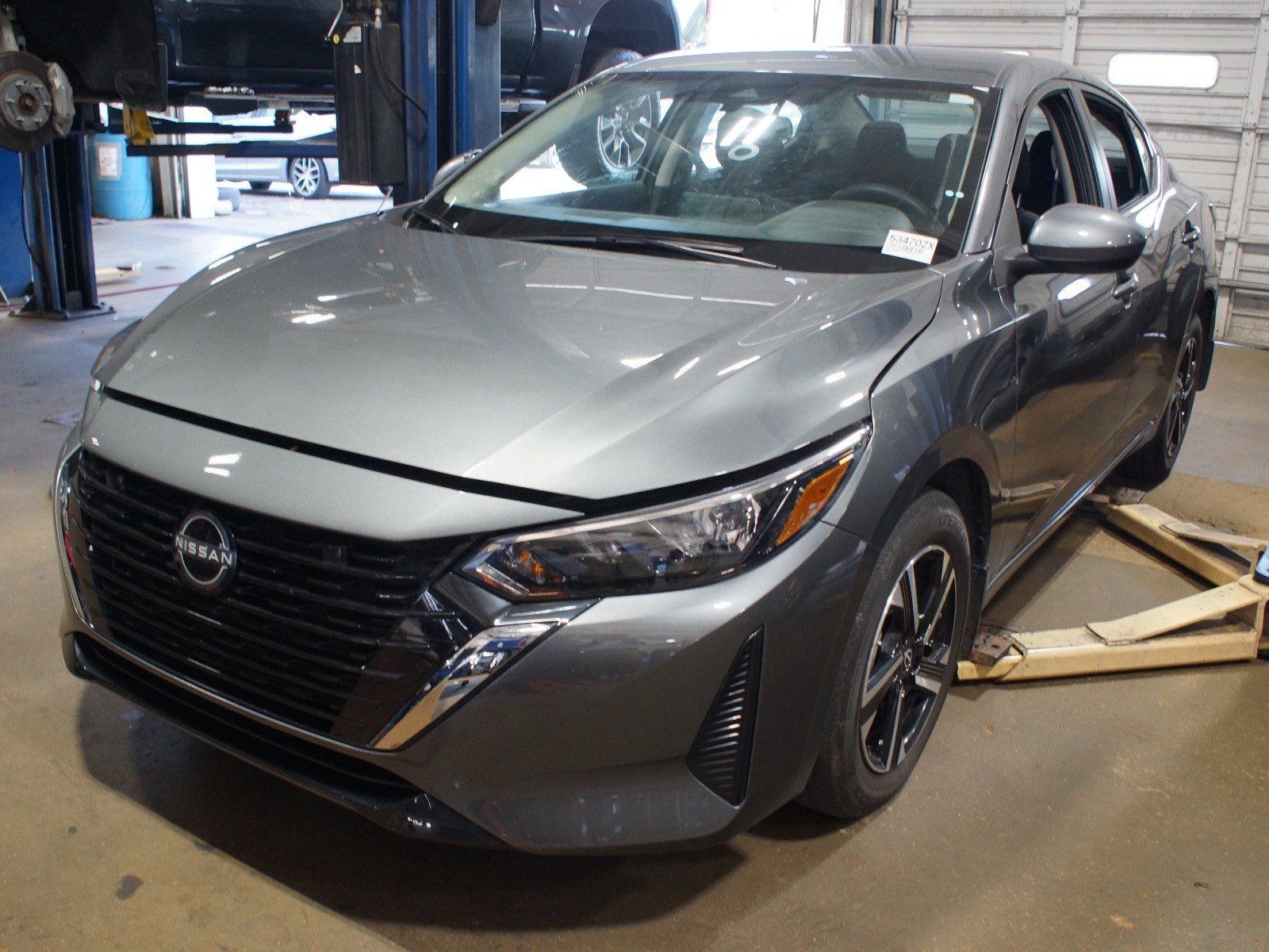Used 2025 Nissan Sentra SV w/ Trunk Package FWD image 1