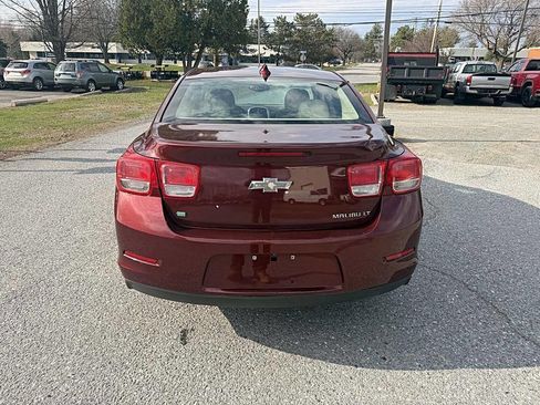 Used 2015 Chevrolet Malibu LT w/ Power Convenience Package FWD image 3