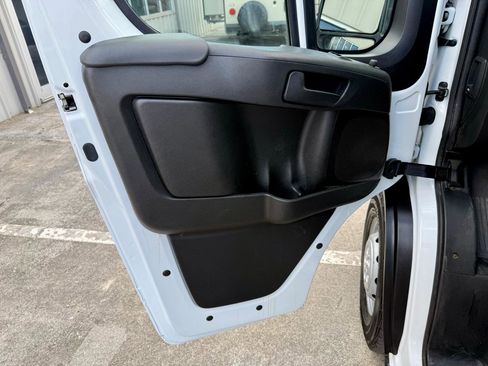 Used 2023 RAM ProMaster 2500 FWD image 21