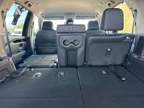 Certified 2025 Honda Pilot EX-L image 16