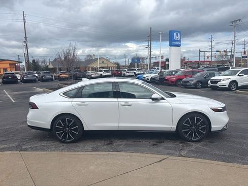 New 2026 Honda Accord Touring image 4