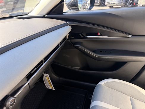 New 2026 MAZDA CX-30 2.5 Turbo w/ Premium Package image 17