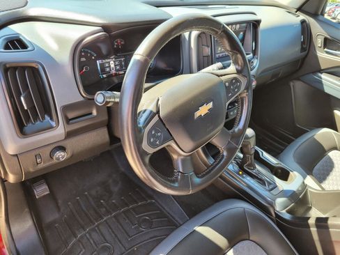 Used 2017 Chevrolet Colorado Z71 image 21